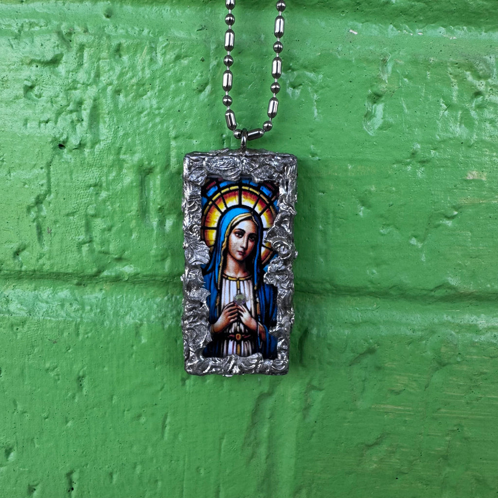 Jesus / Virgin Mary chain and pendant