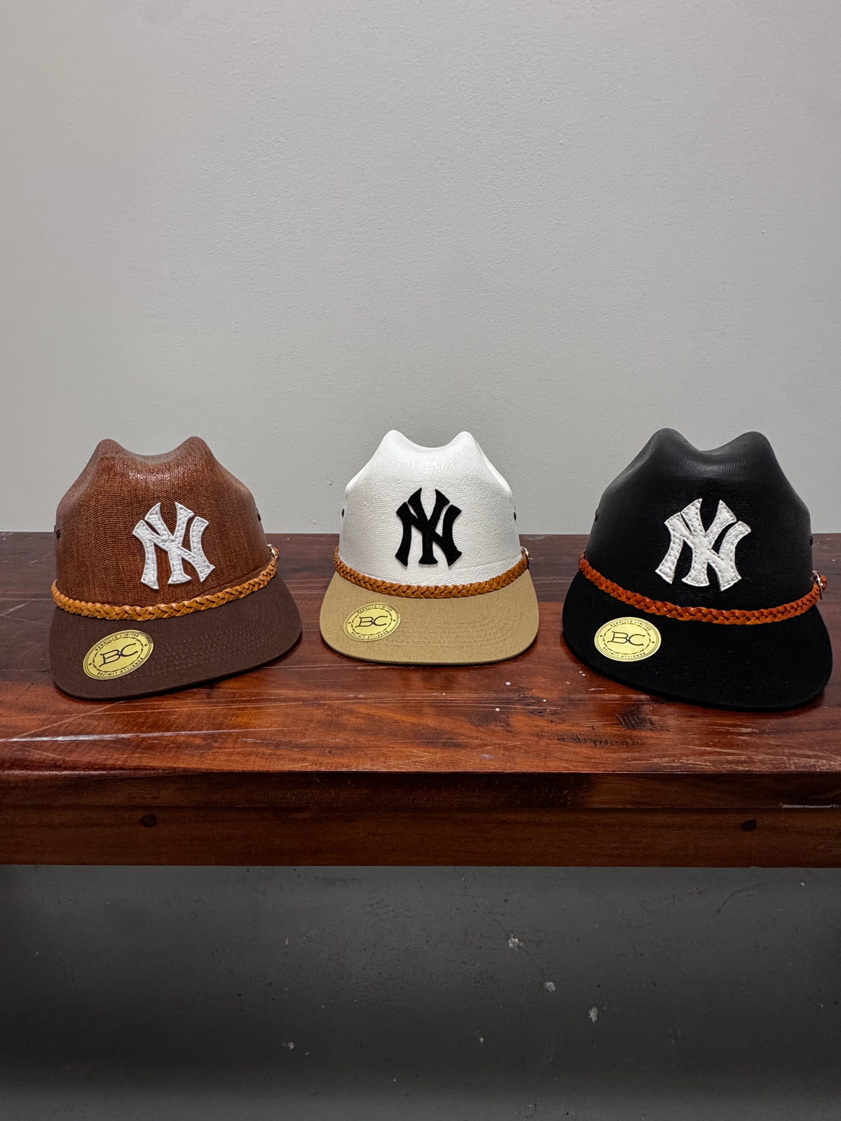 NY Yankees Bandillo Cap (white on tan)