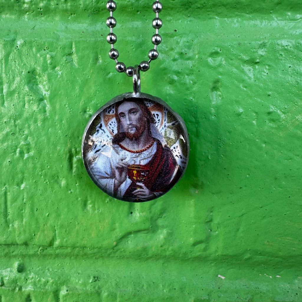 Jesus / Virgin Mary chain and pendant