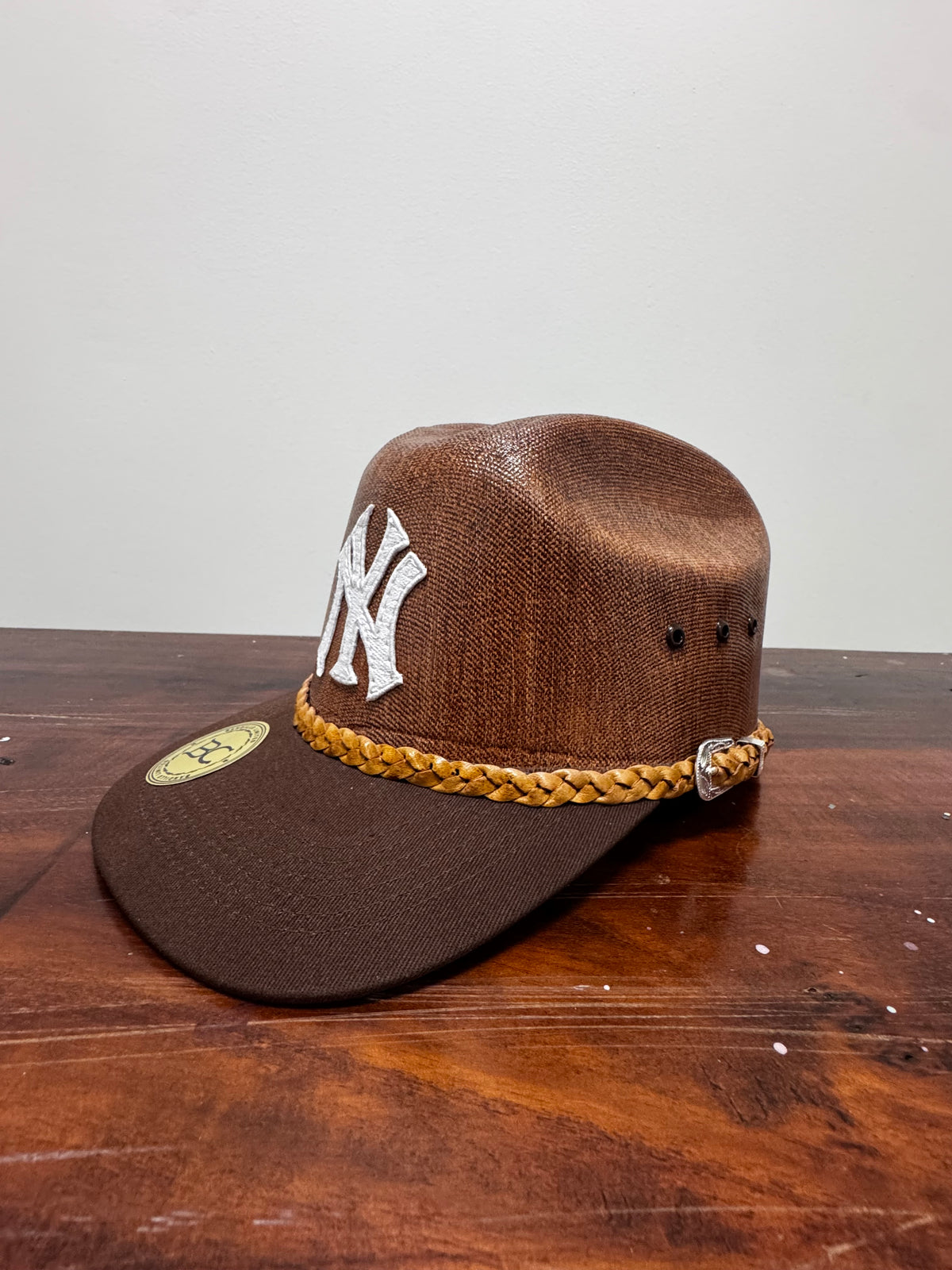 NY Yankees Bandillo Cap (brown on brown)