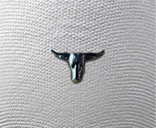 Load image into Gallery viewer, Black on black steer head cap
