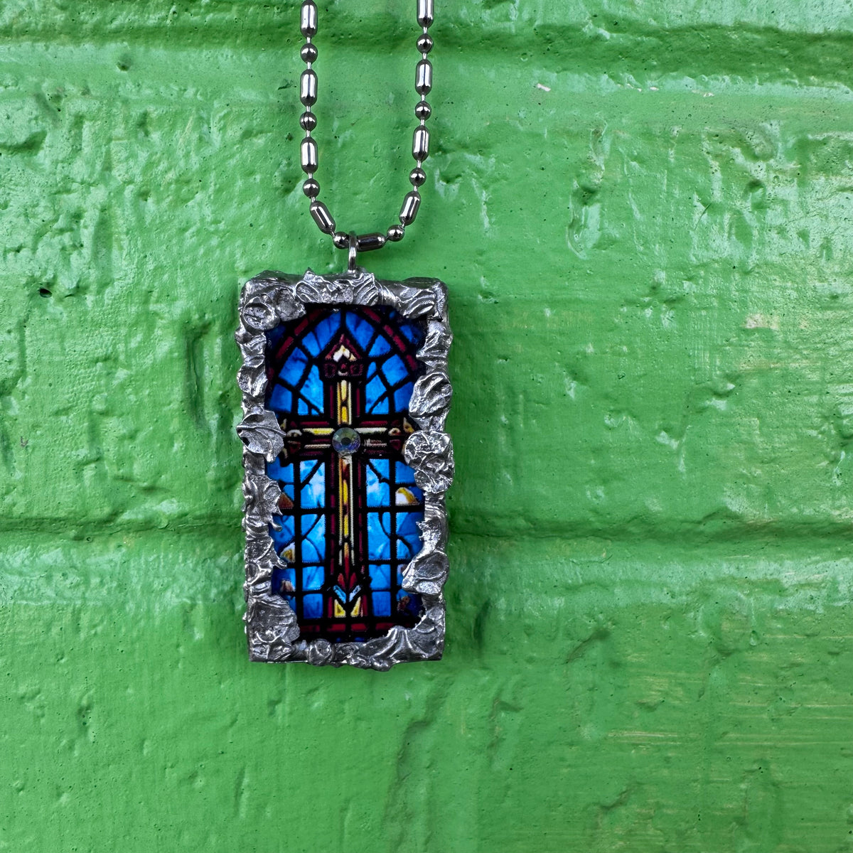 Jesus/ Stained glass cross