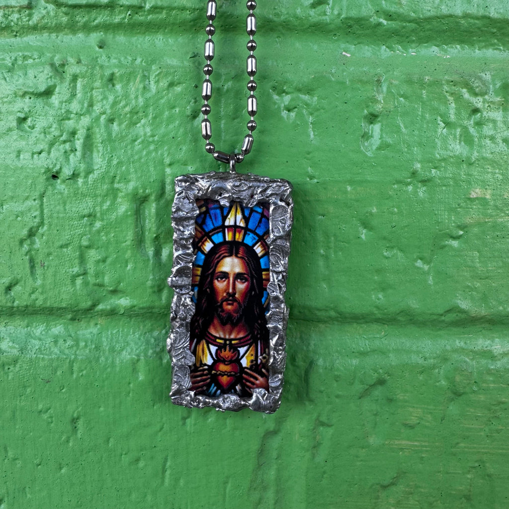 Jesus / Virgin Mary chain and pendant