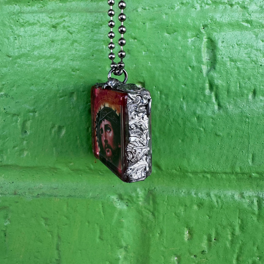 Jesus / Virgin Mary chain and pendant